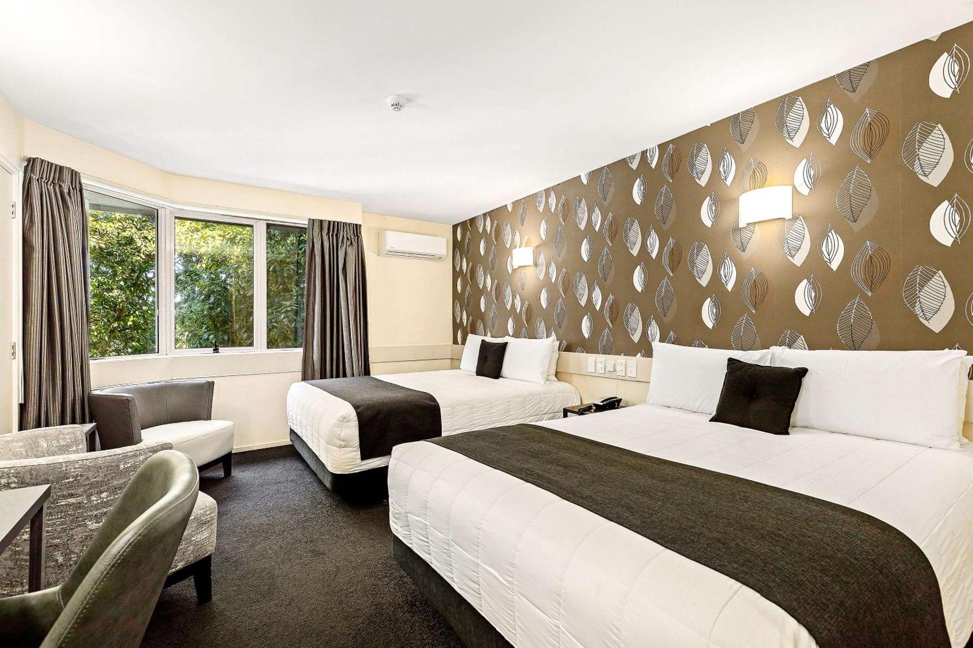 Hotel Elms Christchurch, Ascend Hotel Collection Экстерьер фото