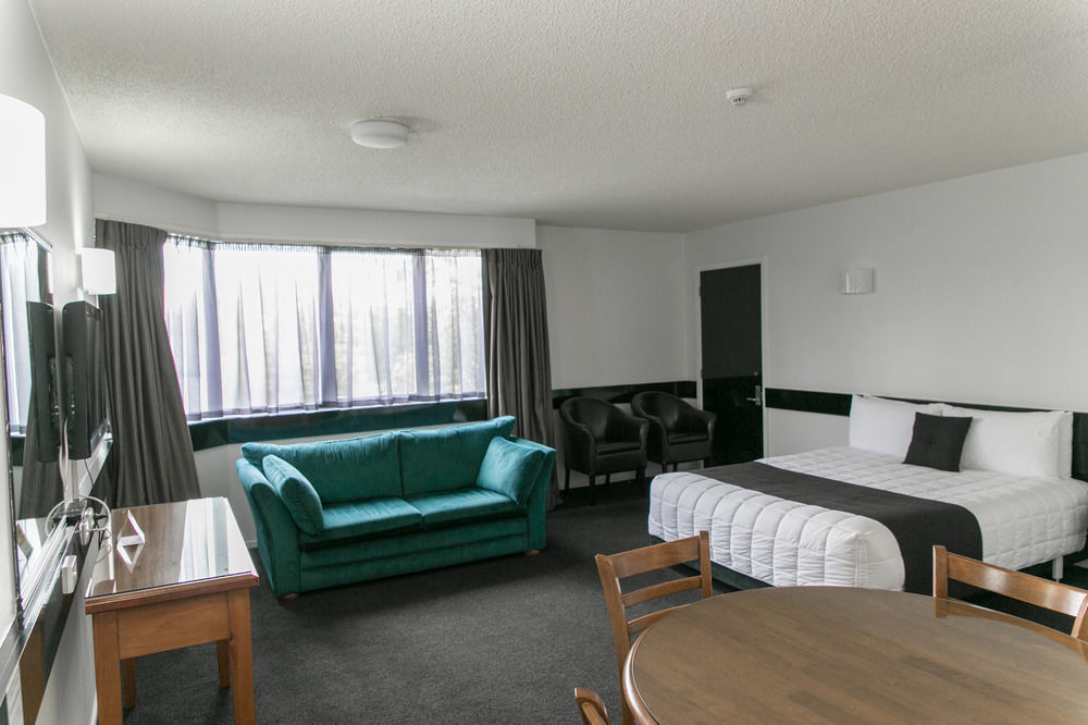 Hotel Elms Christchurch, Ascend Hotel Collection Экстерьер фото